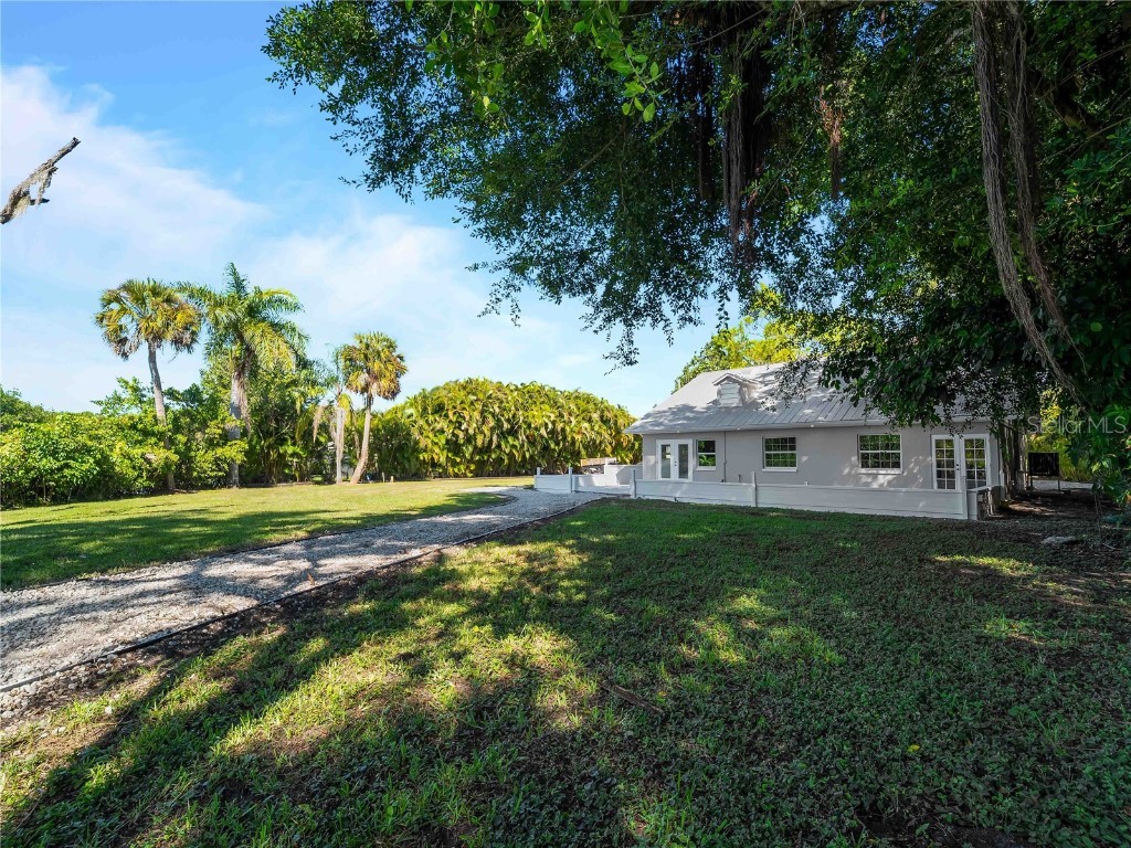 1313 Driftwood Drive North Fort Myers FL 33903 - CALOOSAHATCHEE RIVER C7516765 image50