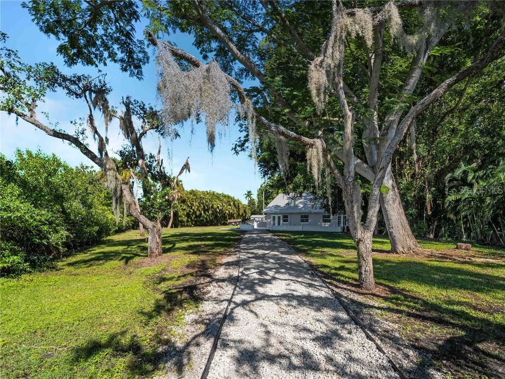 1313 Driftwood Drive North Fort Myers FL 33903 - CALOOSAHATCHEE RIVER C7516765 image58