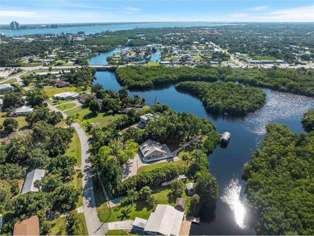 1313 Driftwood Drive North Fort Myers FL 33903 - CALOOSAHATCHEE RIVER C7516765 image68