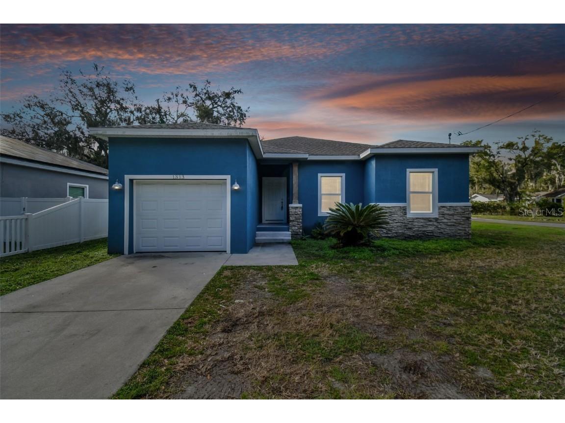 1313 E Young Street Plant City FL 33563 T3502758 image1