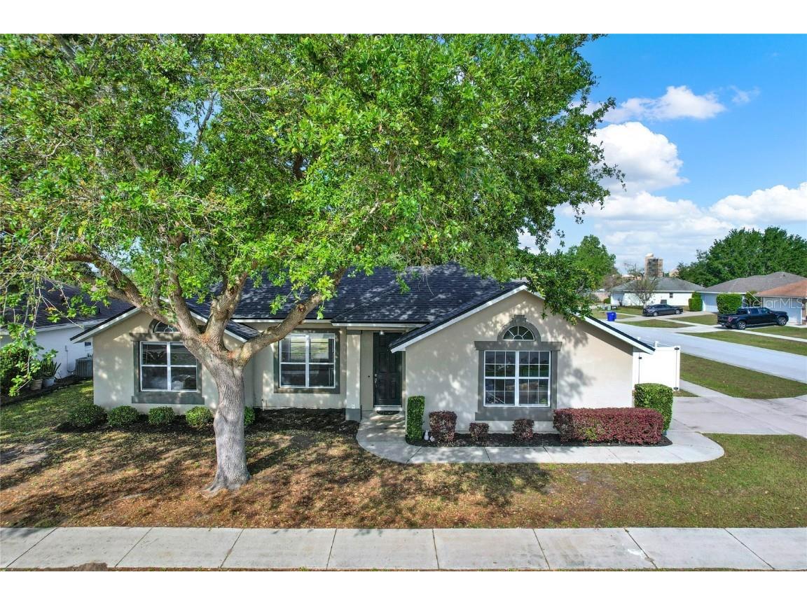 1313 Lake Idamere Boulevard Tavares FL 32778 - LAKE IDAMERE G5095162 image1