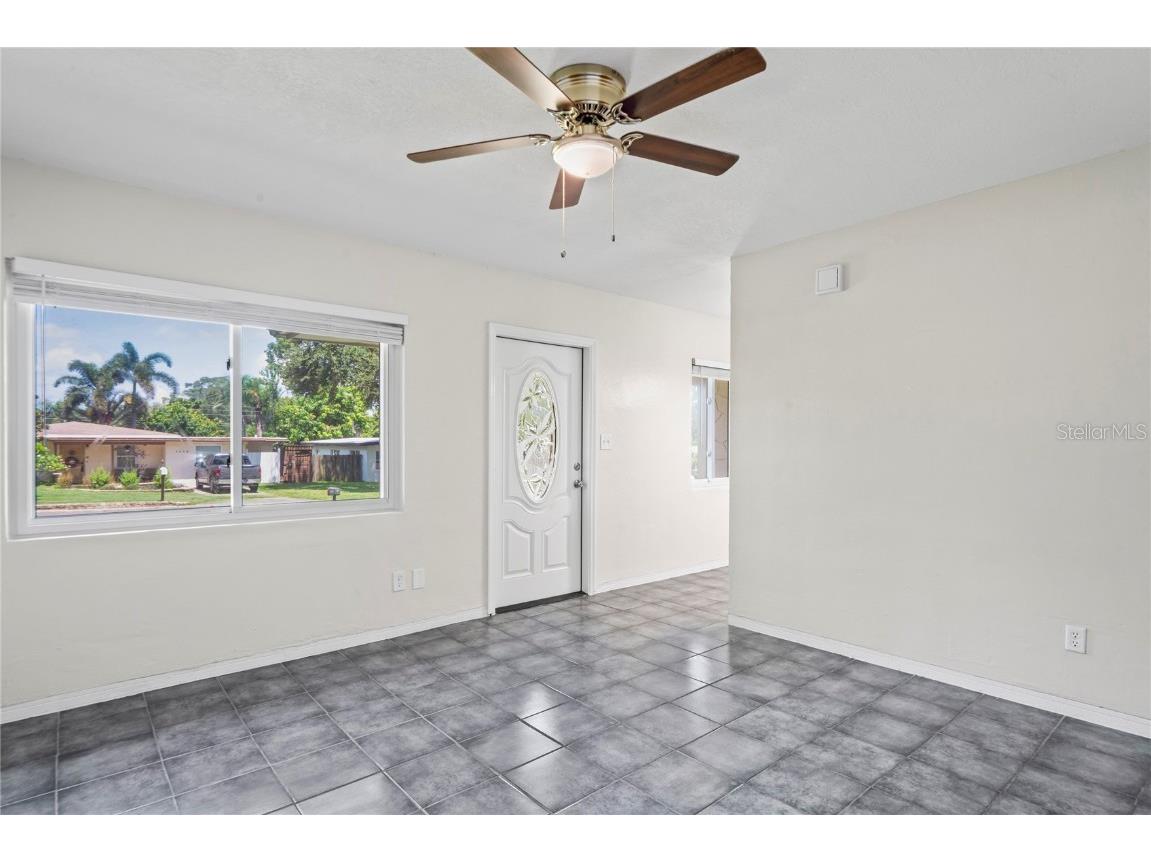 1313 N Barry Street Clearwater FL 33756 W7878631 image4