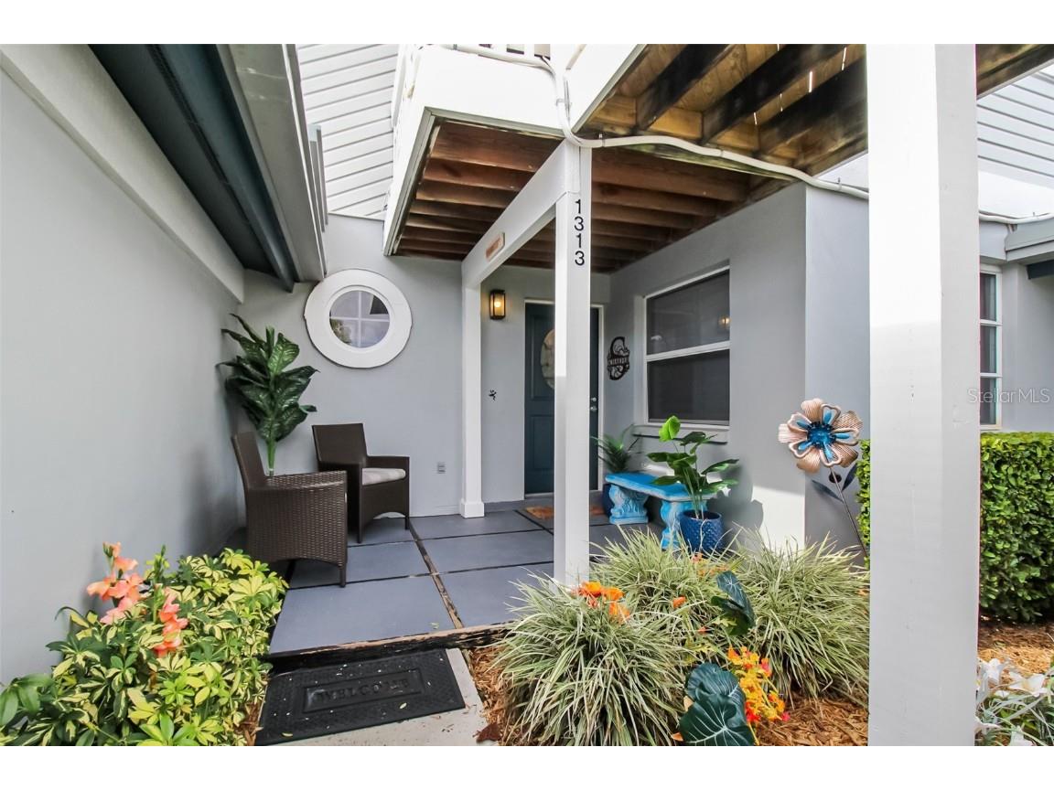 1313 Siesta Bayside Drive #1313-D Sarasota FL 34242 A4594318 image3