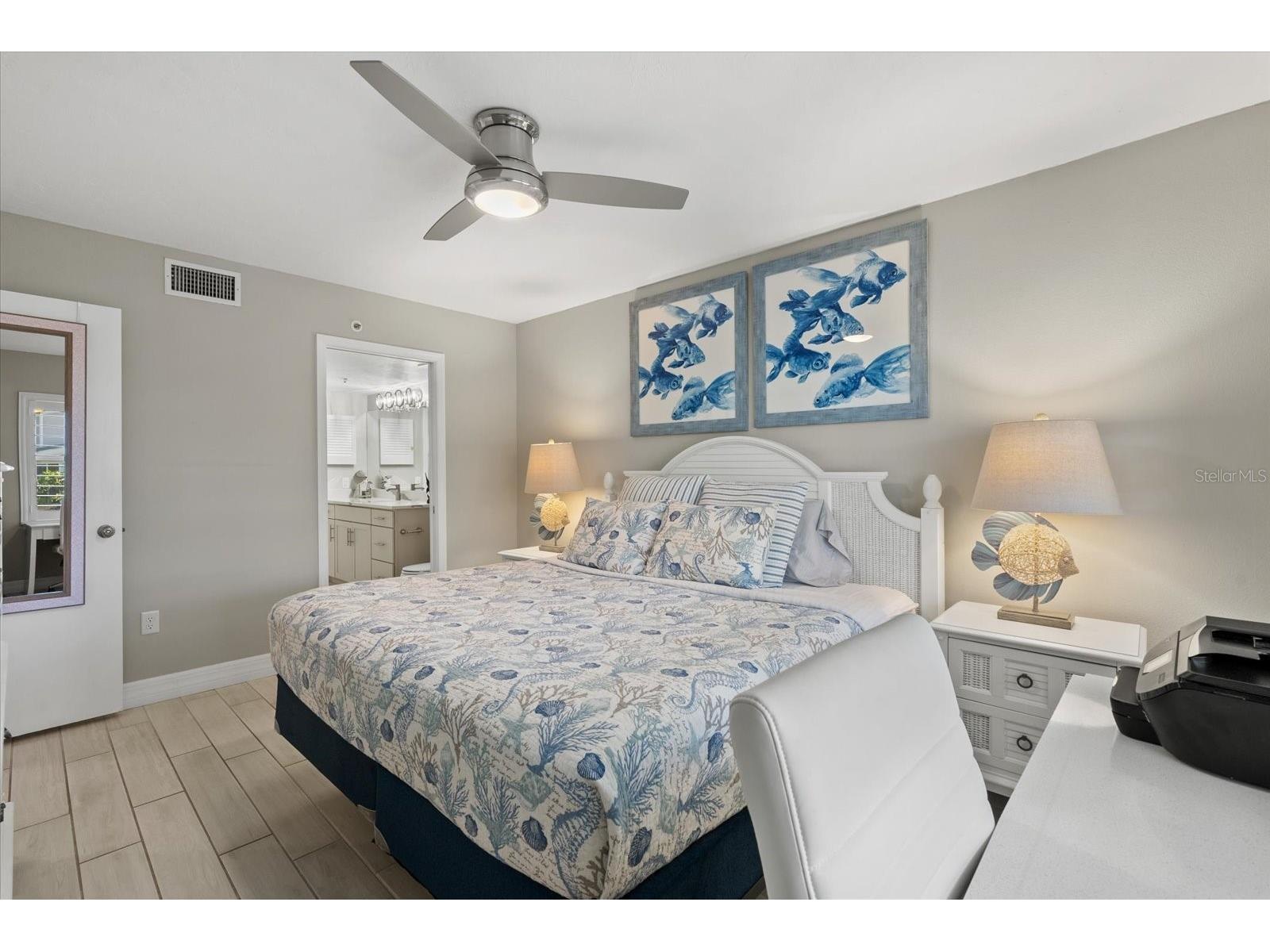 1313 Siesta Bayside Drive #1313D Sarasota FL 34242 - INTERCOASTAL WATERWAY A4678960 image17