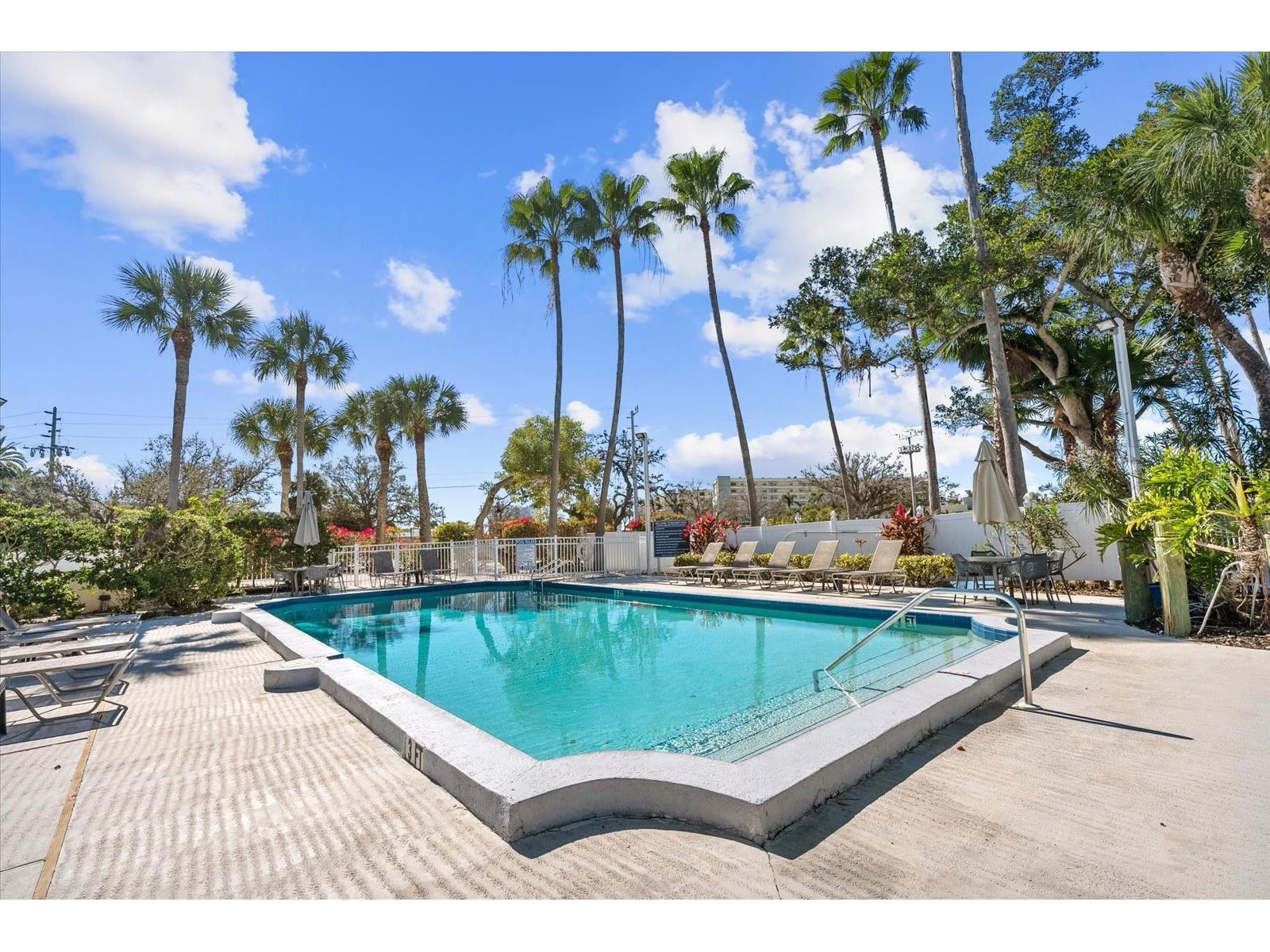 1313 Siesta Bayside Drive #1313D Sarasota FL 34242 - INTERCOASTAL WATERWAY A4678960 image48