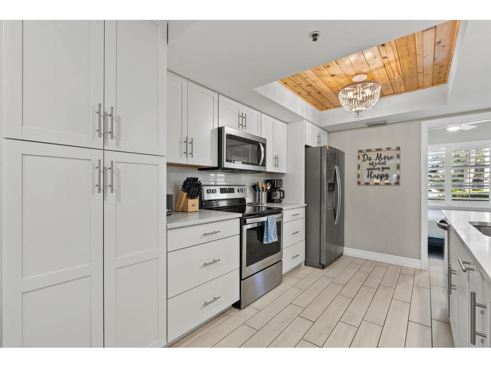 1313 Siesta Bayside Drive #1313D Sarasota FL 34242 - INTERCOASTAL WATERWAY A4678960 image5