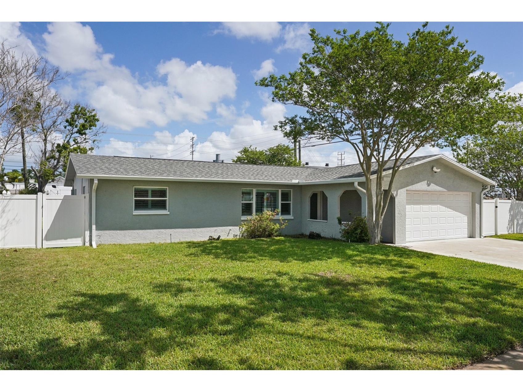 13133 Dorchester Drive Seminole FL 33776 TB8494078 image2