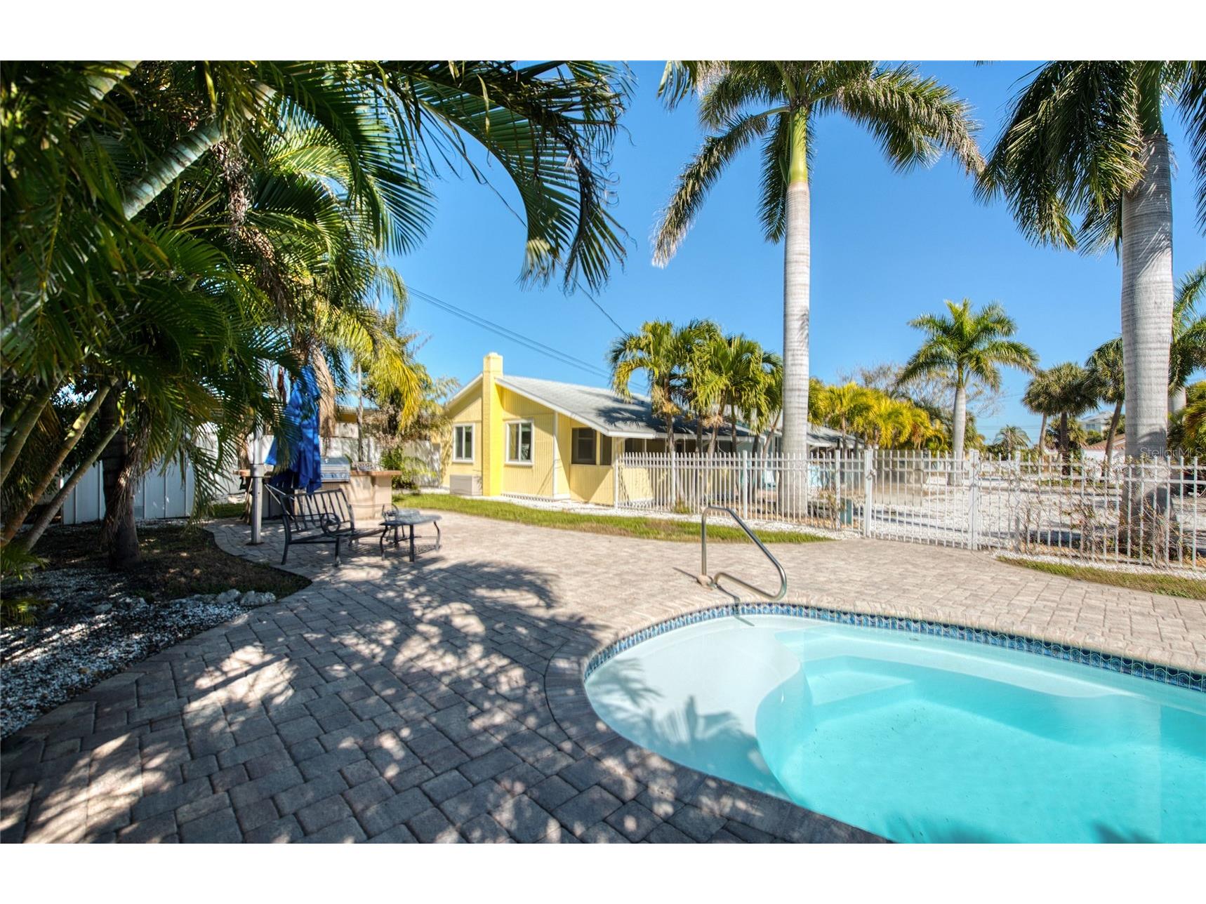 13136 4th Street E Madeira Beach FL 33708 TB8473974 image1