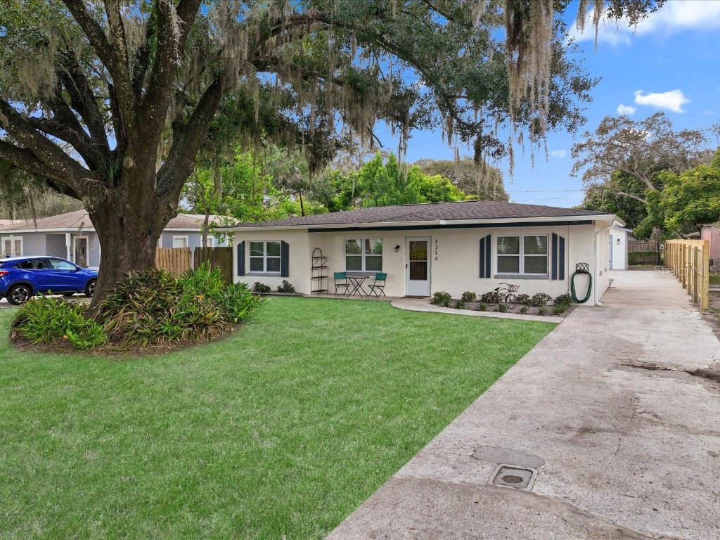 1314 Divot Lane Tampa FL 33612 T3486825 image1