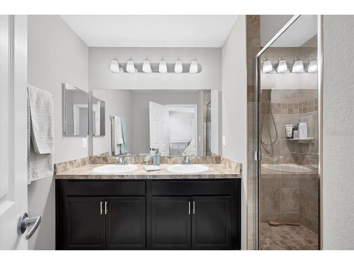 1314 Grantham Drive Sarasota FL 34234 A4672819 image15