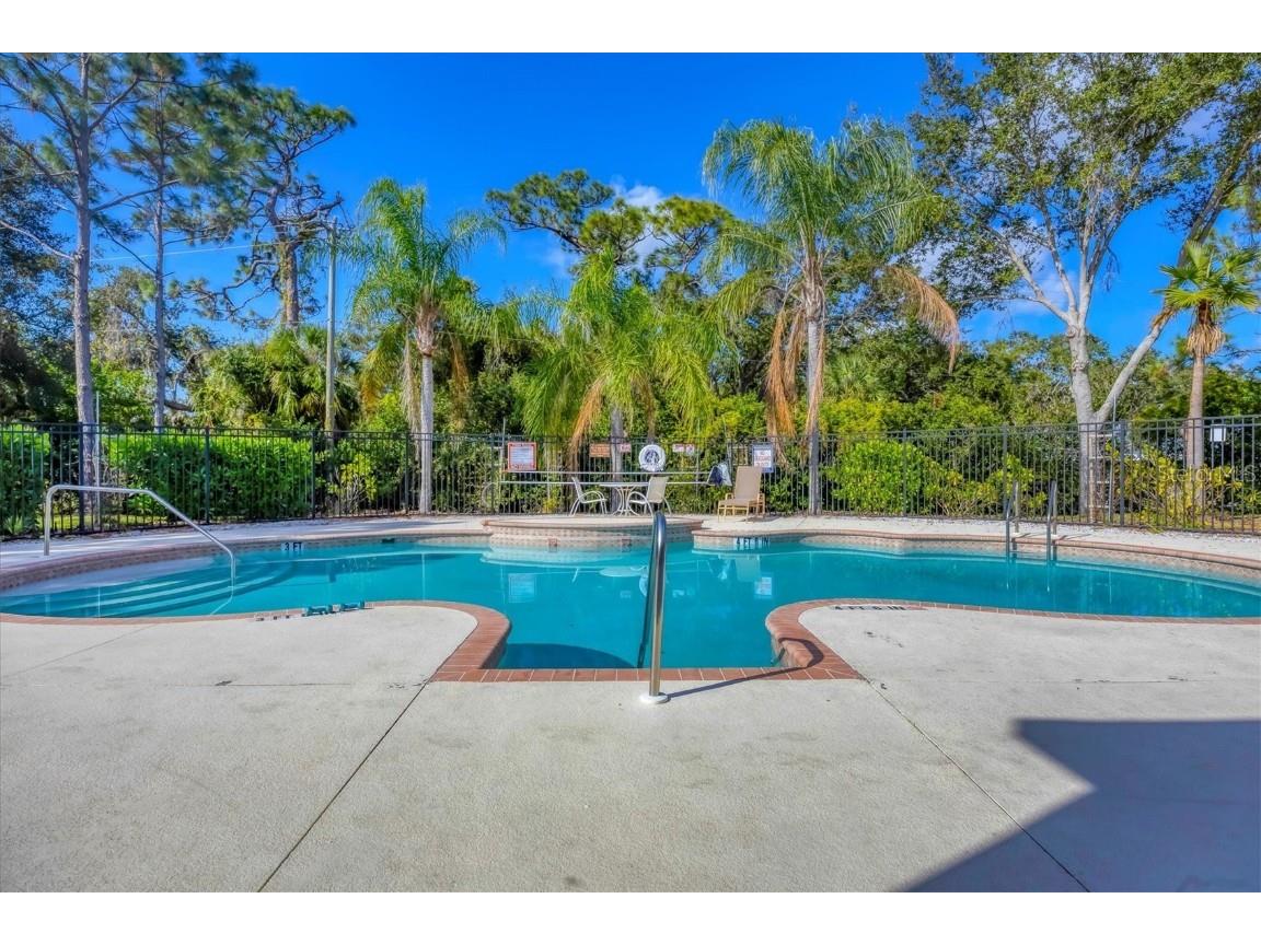1314 Grantham Drive Sarasota FL 34234 A4672819 image32