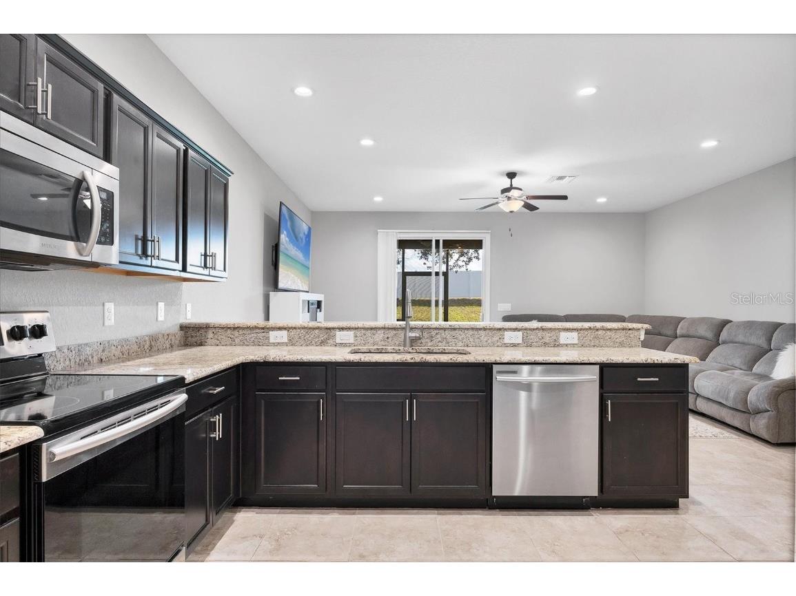 1314 Grantham Drive Sarasota FL 34234 A4672819 image7