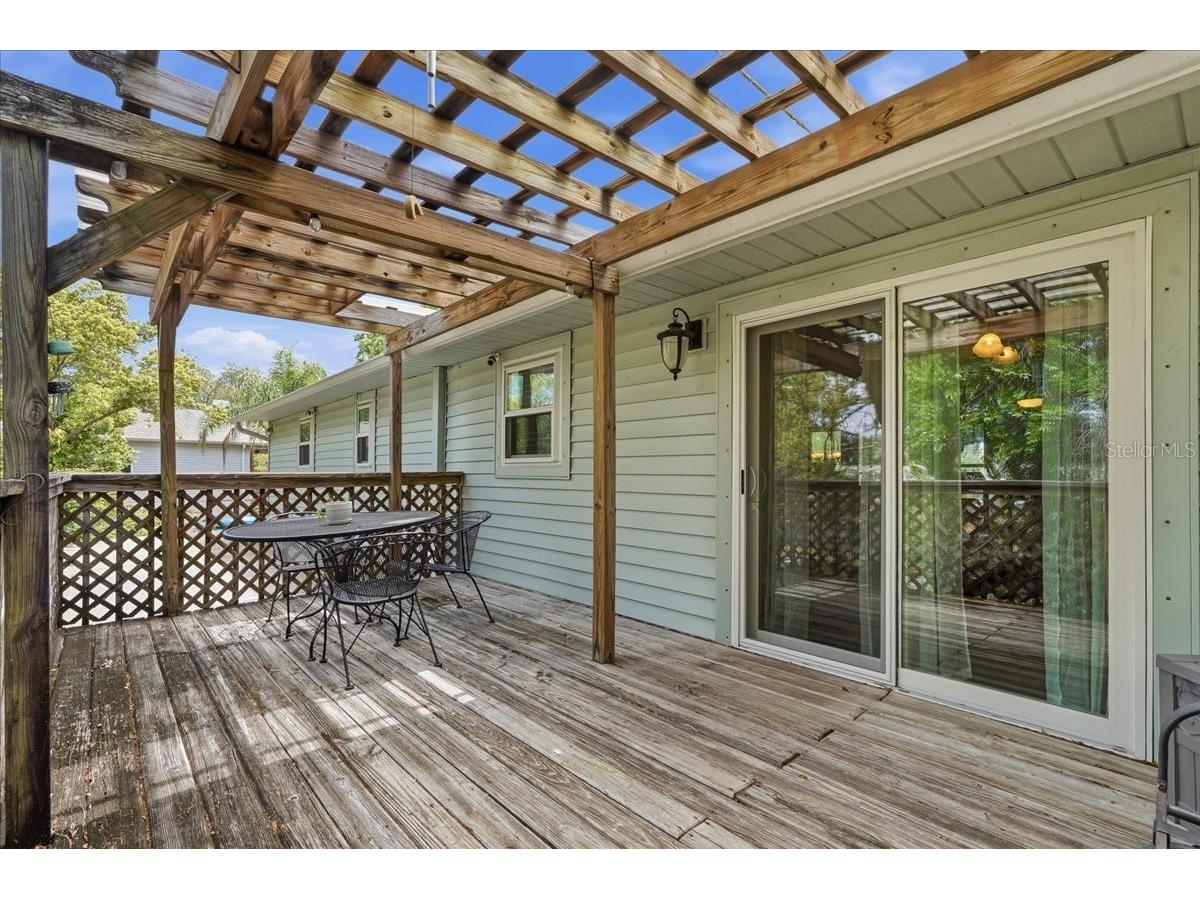 1314 Oleander Drive Tarpon Springs FL 34689 W7884679 image43