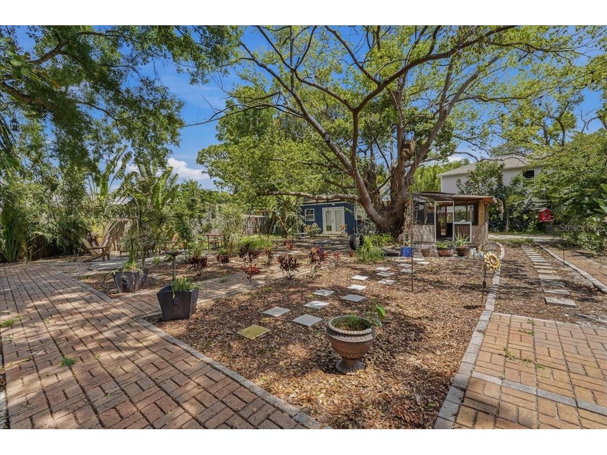 1314 Oleander Drive Tarpon Springs FL 34689 W7884679 image56
