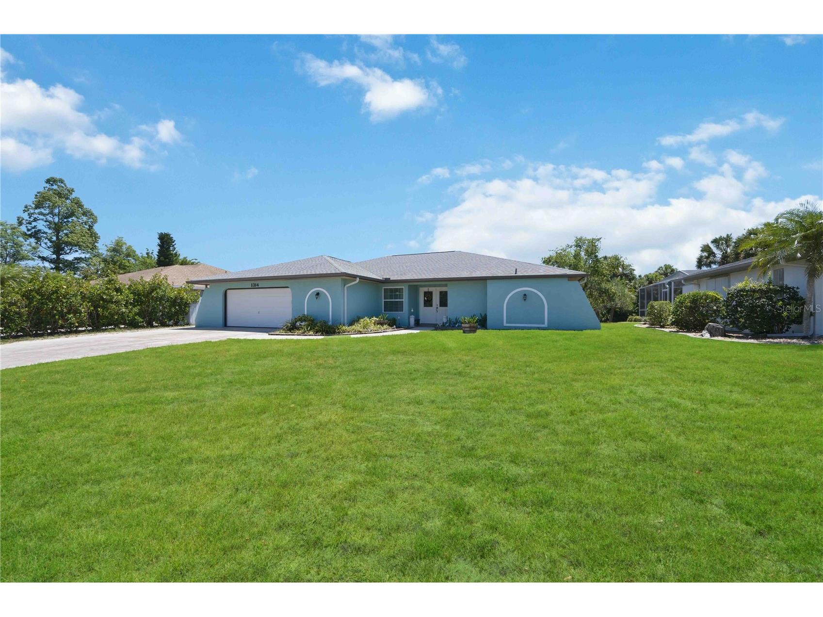 1314 Yorkshire Street Port Charlotte FL 33952 D6147495 image1