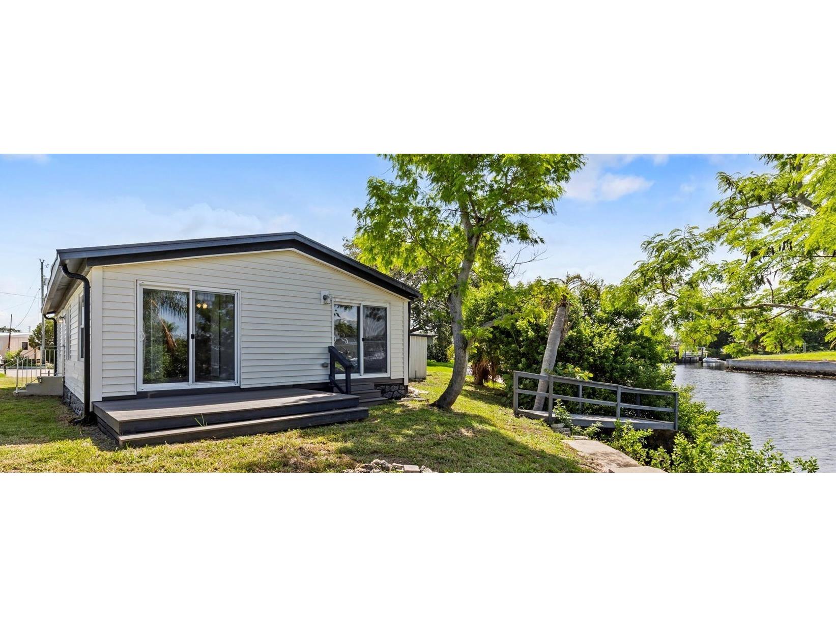 13147 Cabin Court Hudson FL 34667 - GULF TB8413507 image1