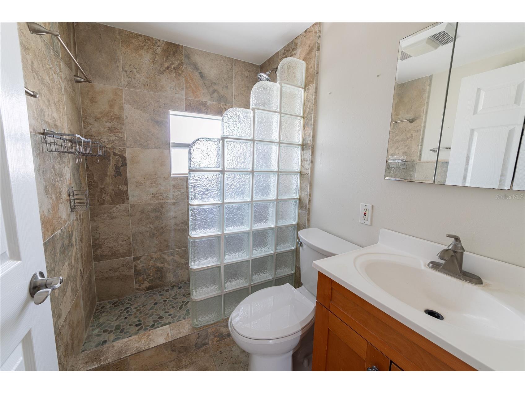 13148 3rd Street E Saint Petersburg FL 33708 TB8529095 image17