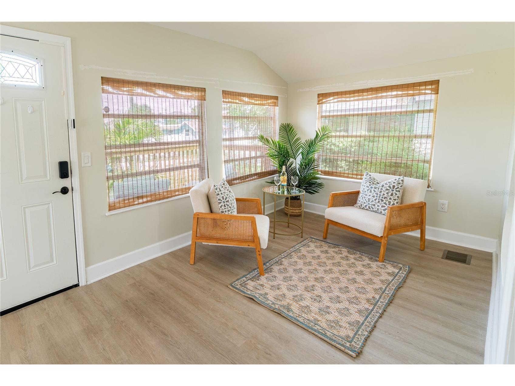13148 3rd Street E Saint Petersburg FL 33708 TB8529095 image5