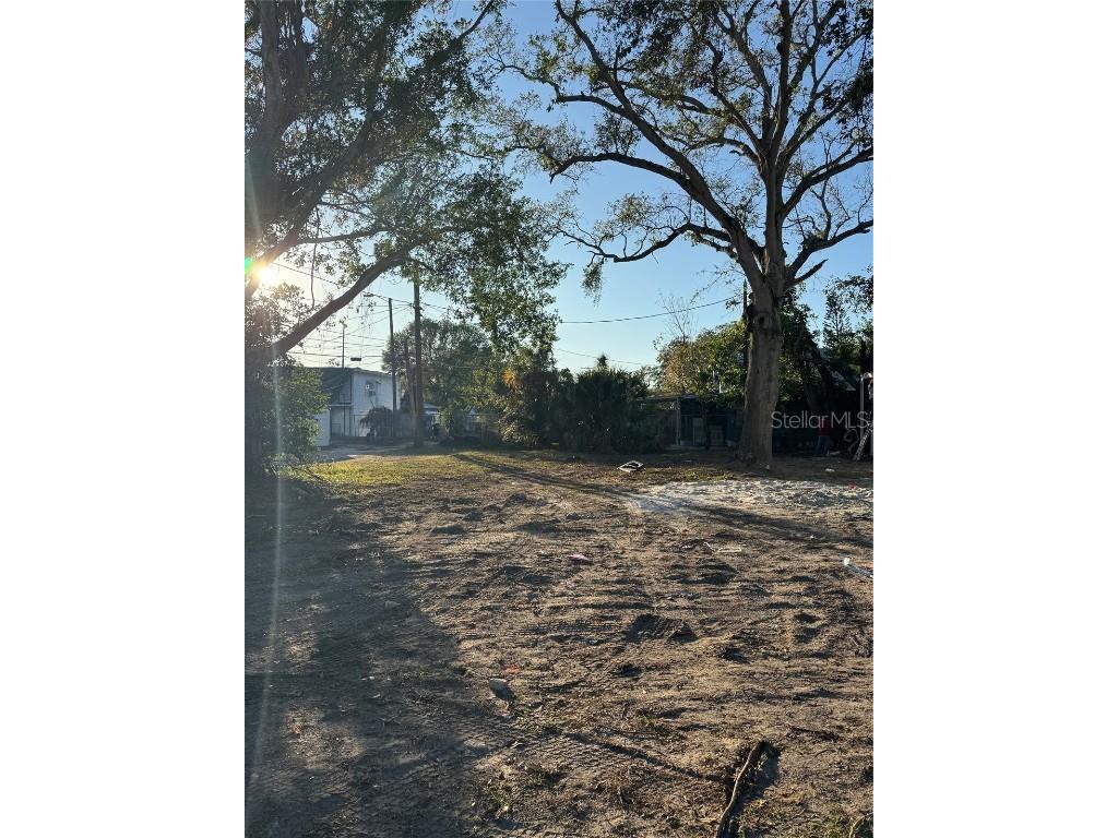 1315 12th Street S Saint Petersburg FL 33705 TB8430253 image1