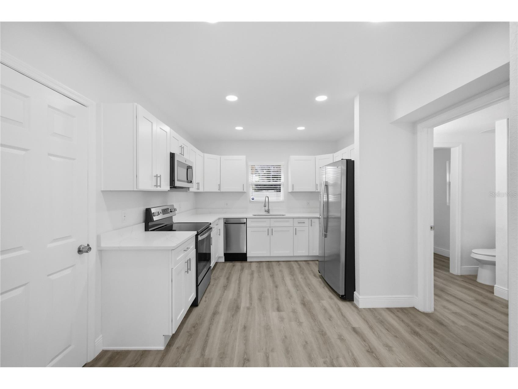 1315 22nd Avenue S Saint Petersburg FL 33705 TB8507777 image12