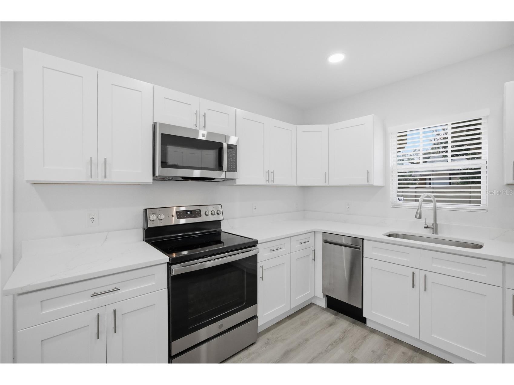 1315 22nd Avenue S Saint Petersburg FL 33705 TB8507777 image13