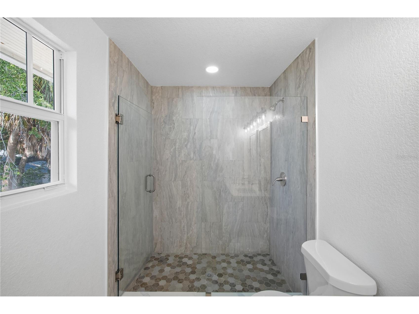 1315 22nd Avenue S Saint Petersburg FL 33705 TB8507777 image25