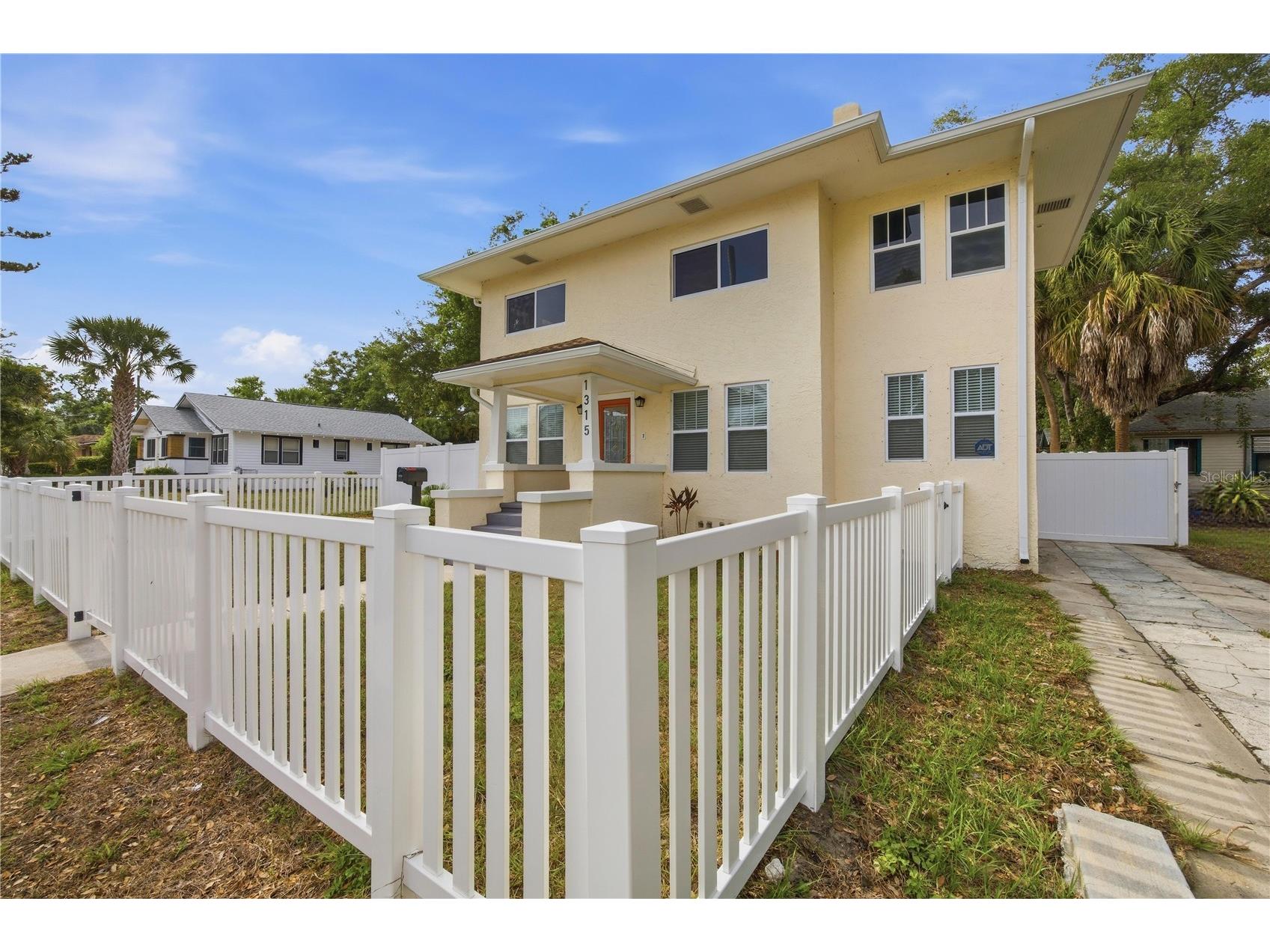 1315 22nd Avenue S Saint Petersburg FL 33705 TB8507777 image3