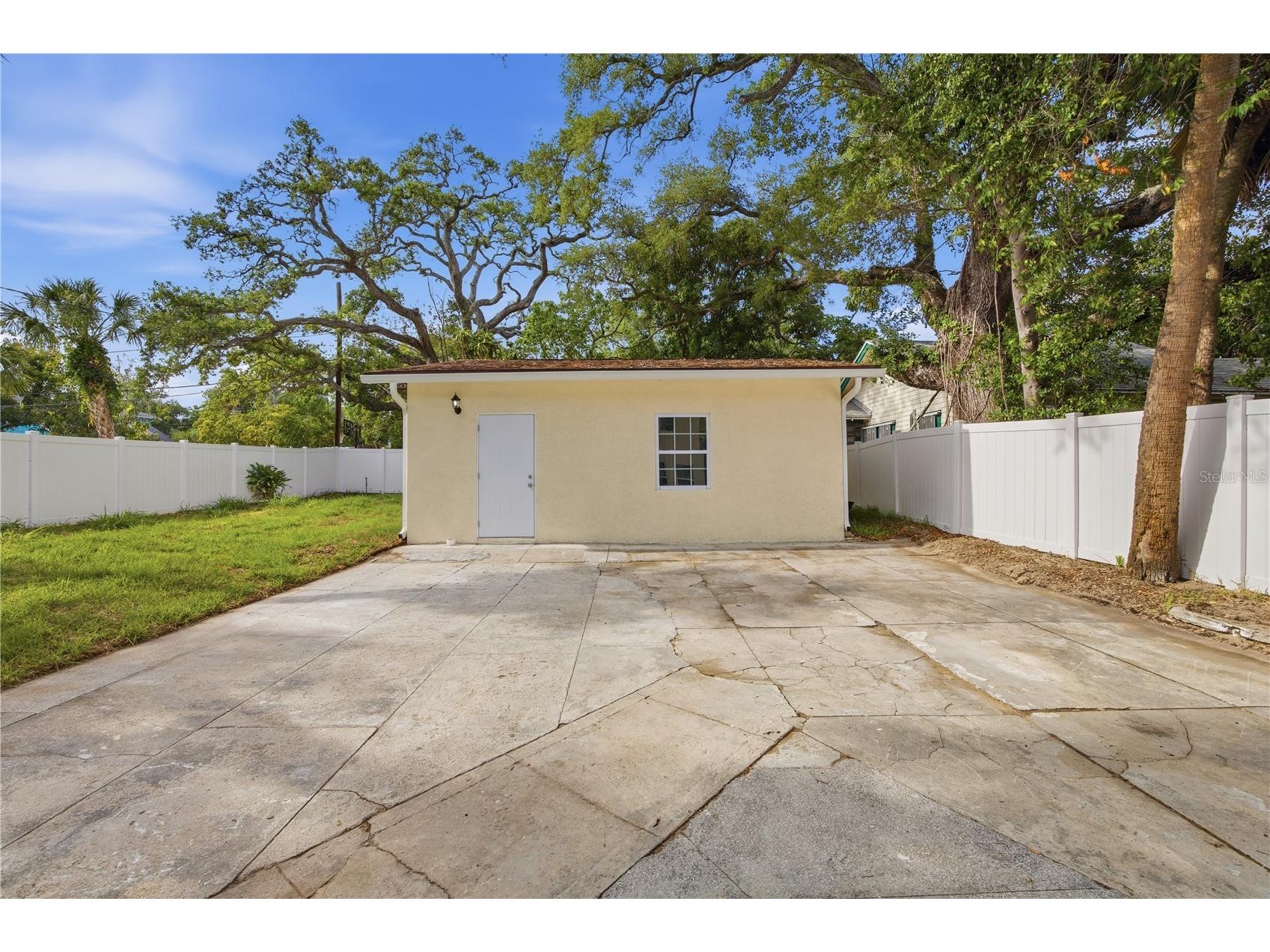 1315 22nd Avenue S Saint Petersburg FL 33705 TB8507777 image34