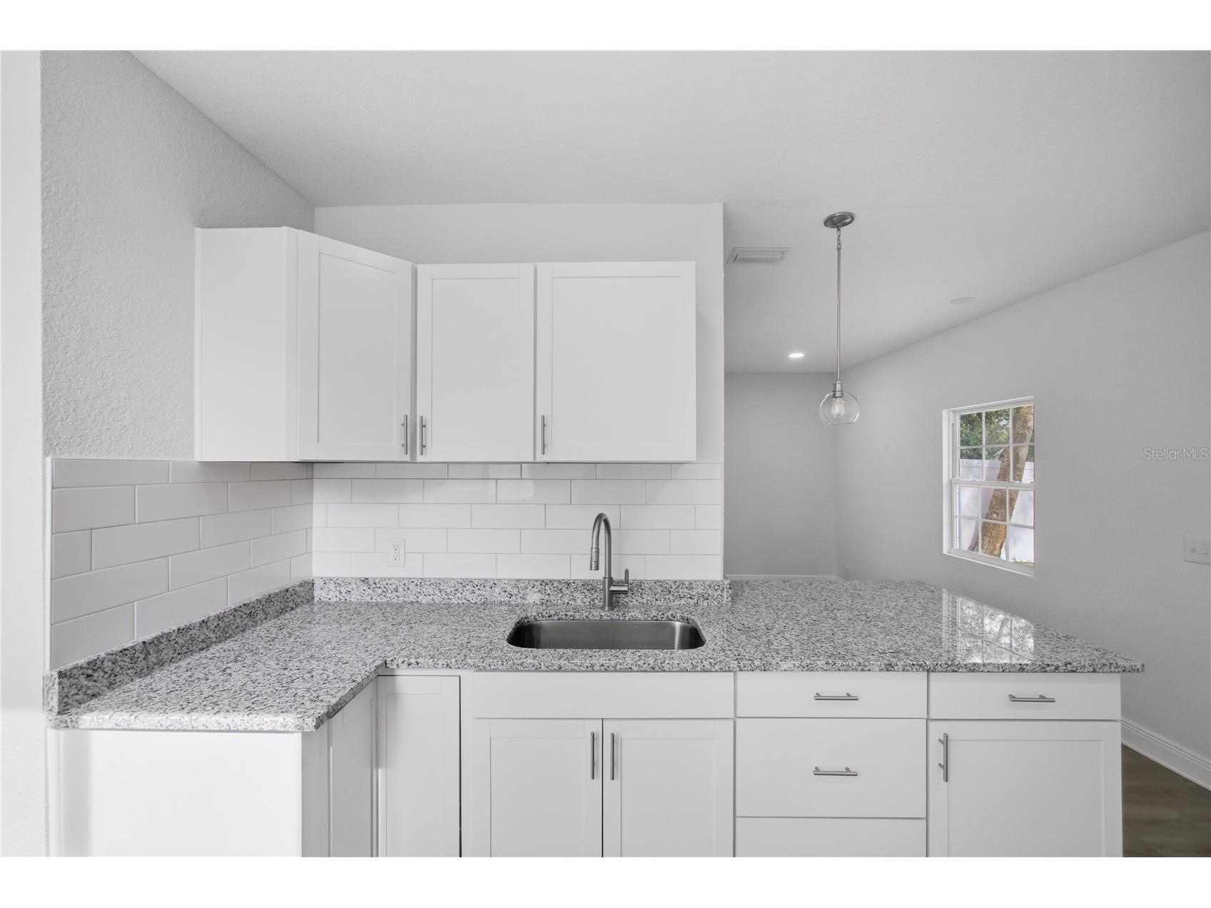 1315 22nd Avenue S Saint Petersburg FL 33705 TB8507777 image36