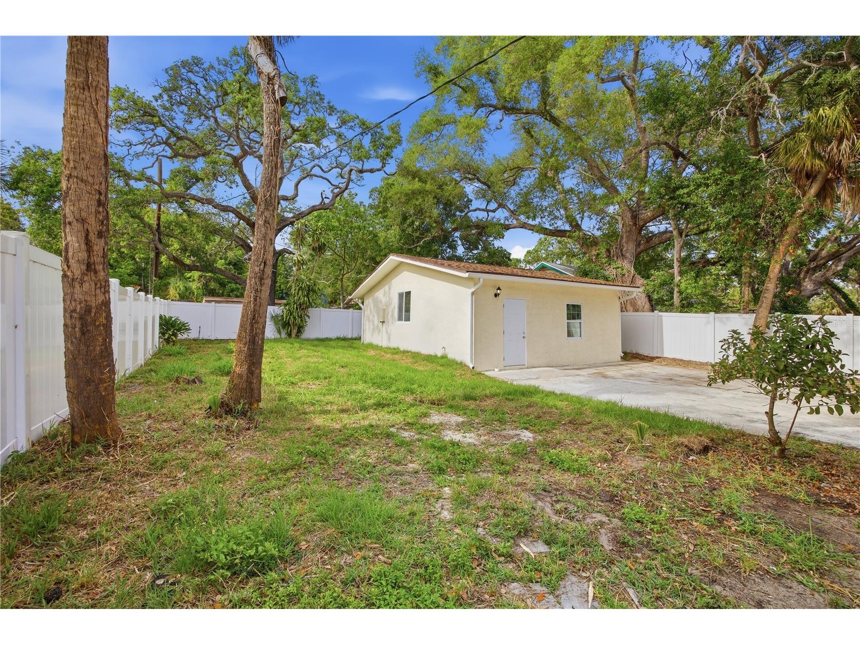 1315 22nd Avenue S Saint Petersburg FL 33705 TB8507777 image44