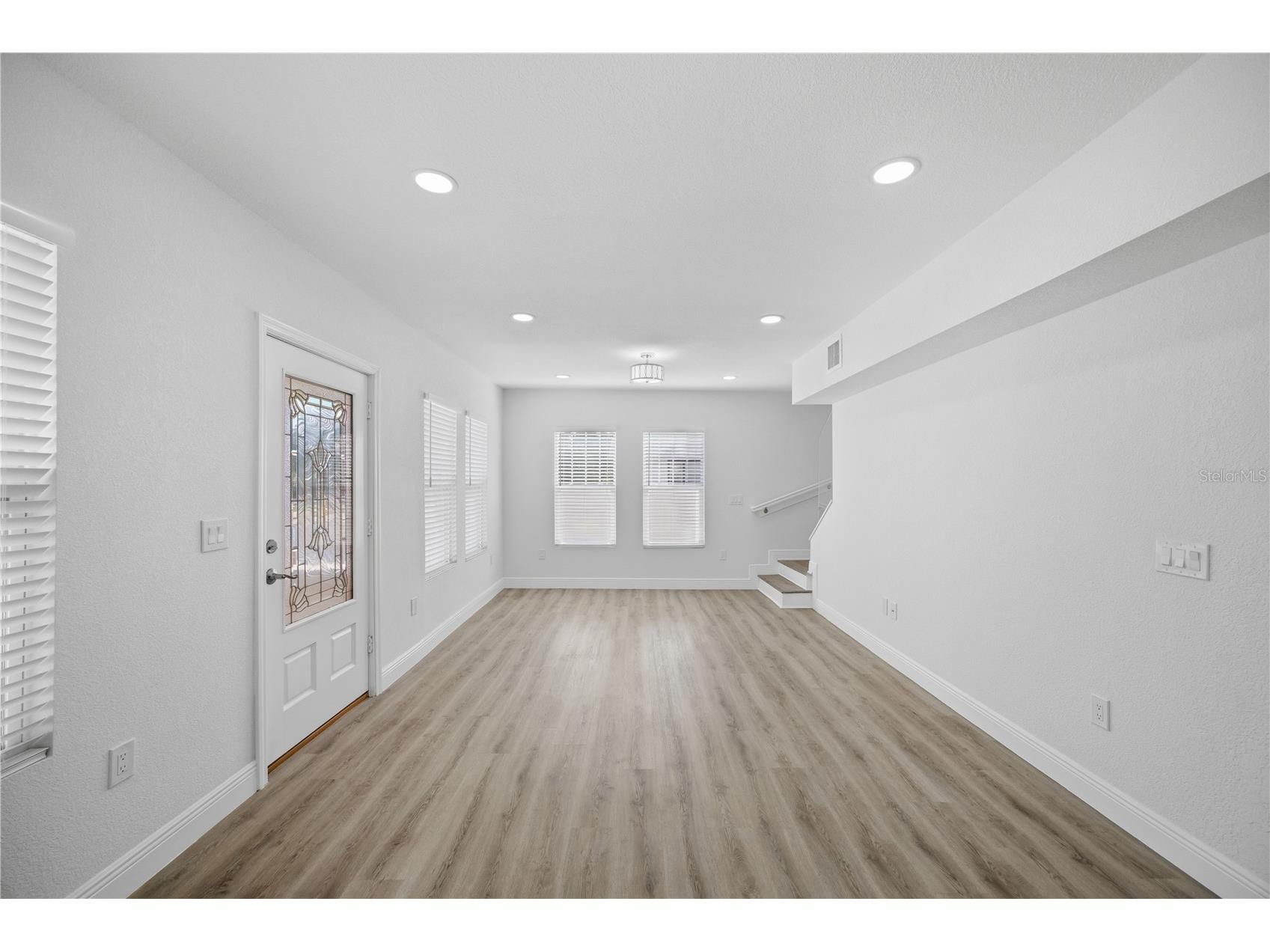 1315 22nd Avenue S Saint Petersburg FL 33705 TB8507777 image7