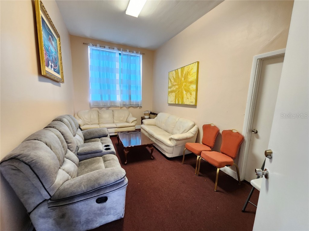 1315 9th Avenue N Saint Petersburg FL 33705 U8233848 image62