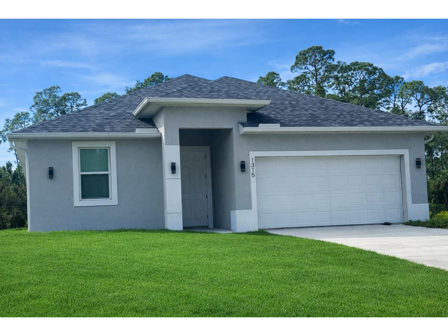 1315 E Benbow Circle Labelle FL 33935 TB8469268 image1