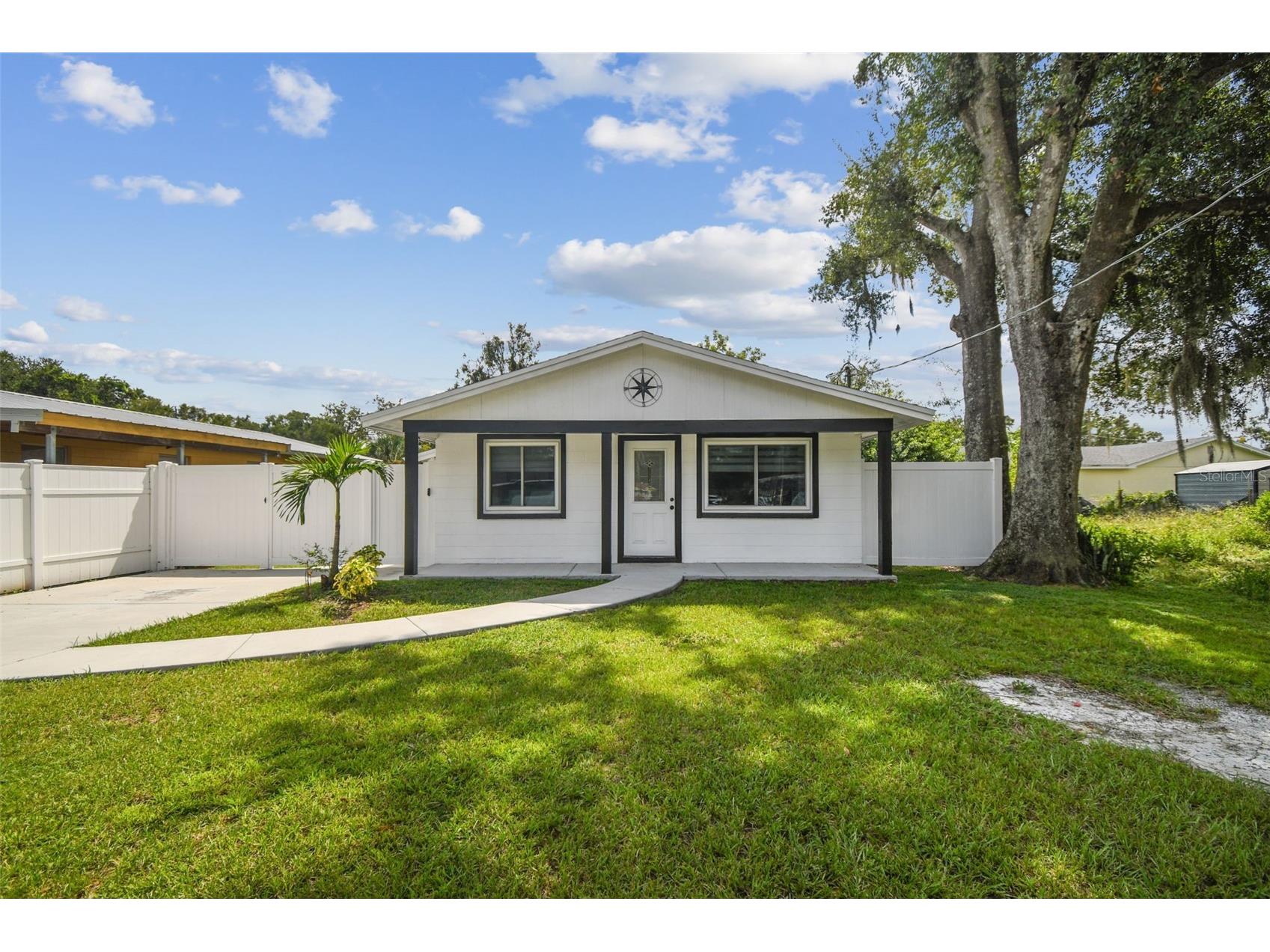 1315 E Dr Martin Luther King Jr Boulevard Plant City FL 33563 TB8429353 image1