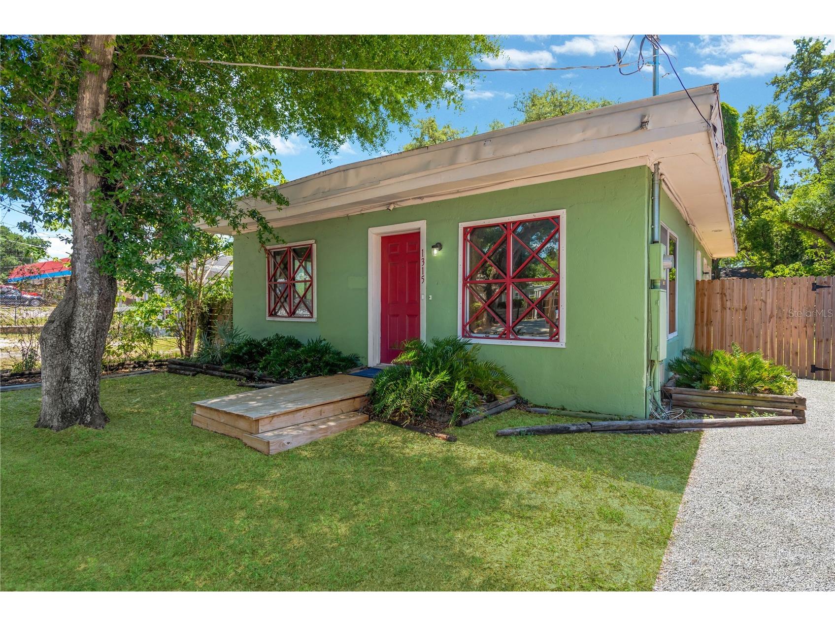 1315 E Osborne Avenue Tampa FL 33603 TB8498547 image20