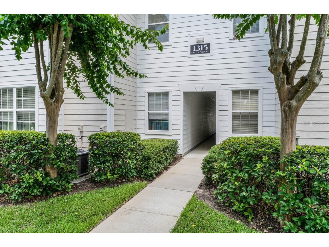 1315 Eastern Pecan Place #207 Winter Garden FL 34787 O6210095 image1