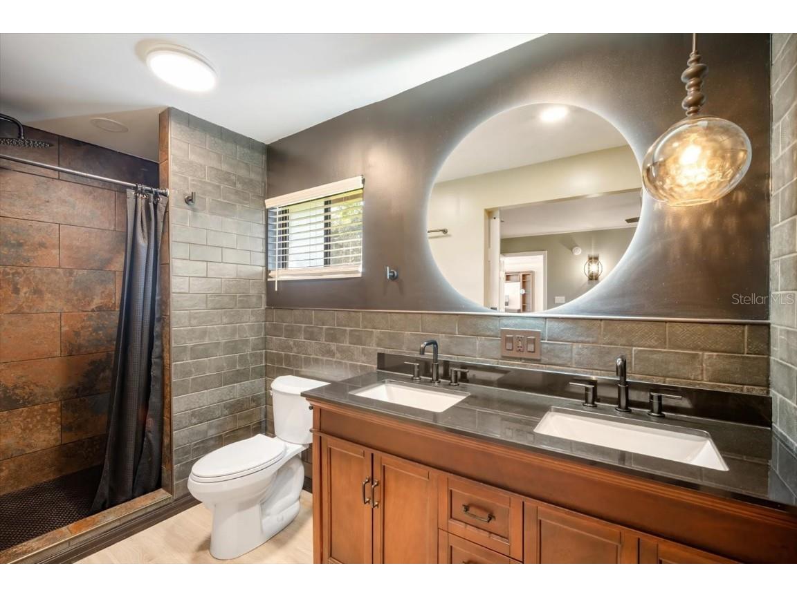 1315 Juniper Circle Plant City FL 33563 TB8441874 image20