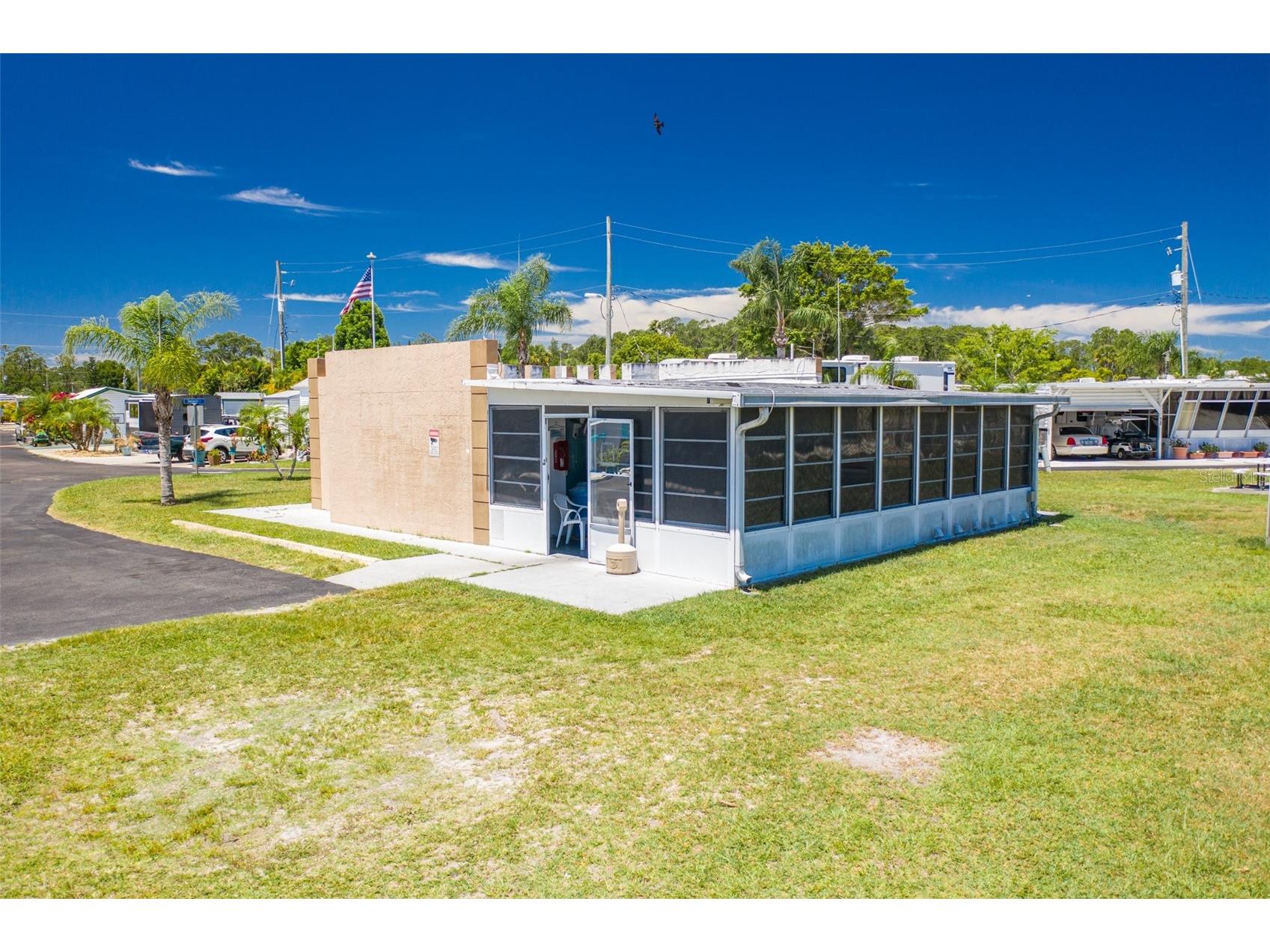 1315 Pine Island Dr N Saint Cloud FL 34771 - Center Lake S5146989 image51
