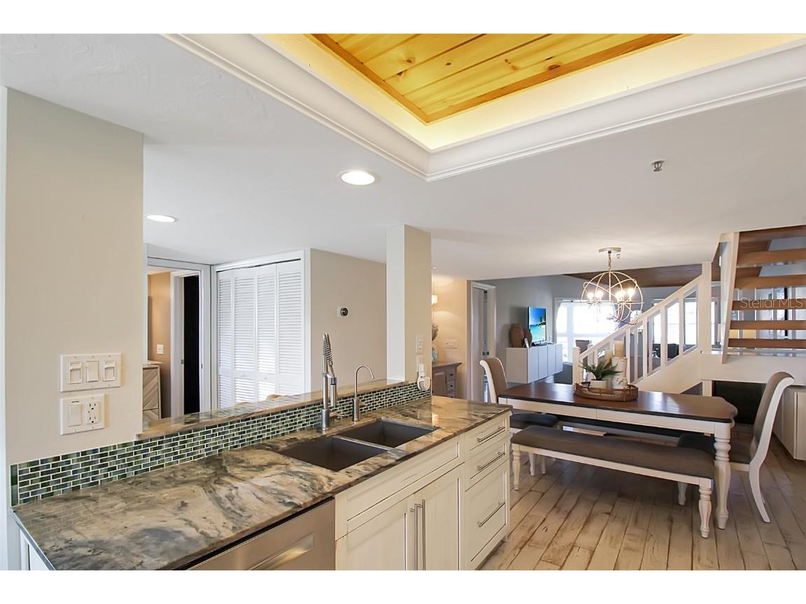 1315 Siesta Bayside Drive #1315B Sarasota FL 34242 A4628842 image12