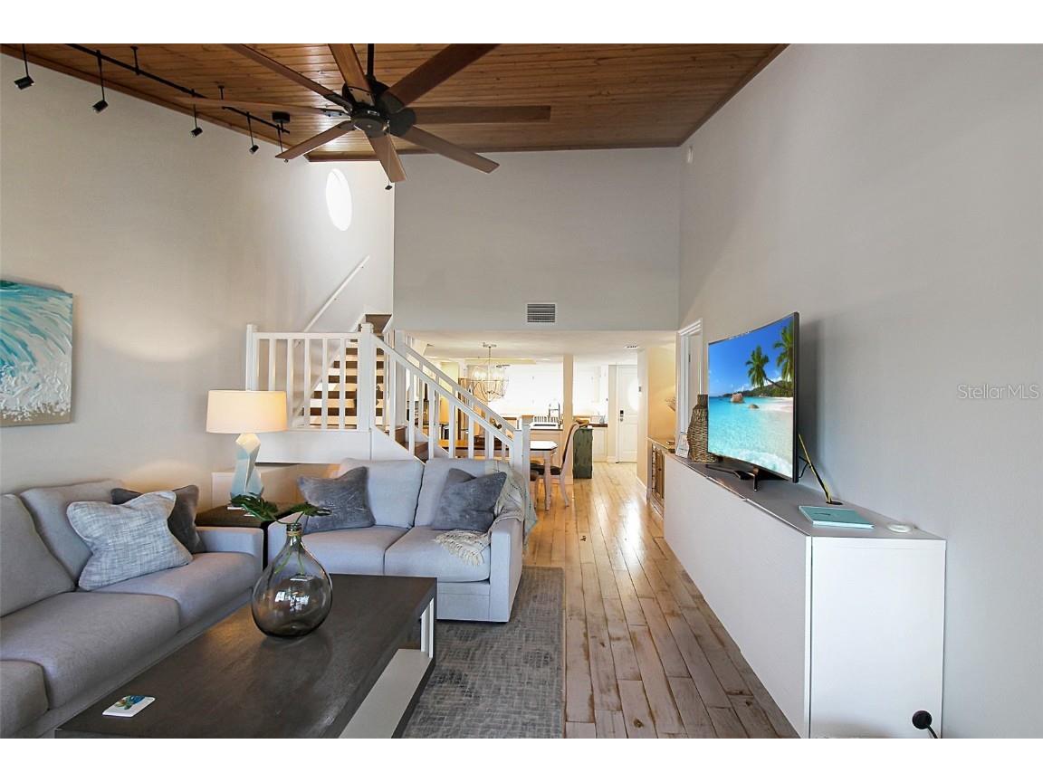 1315 Siesta Bayside Drive #1315B Sarasota FL 34242 A4628842 image27