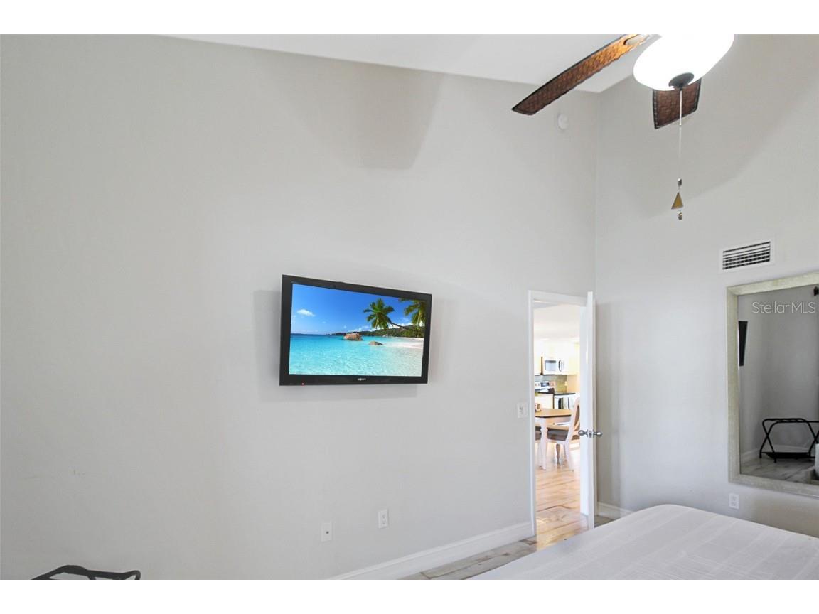 1315 Siesta Bayside Drive #1315B Sarasota FL 34242 A4628842 image30