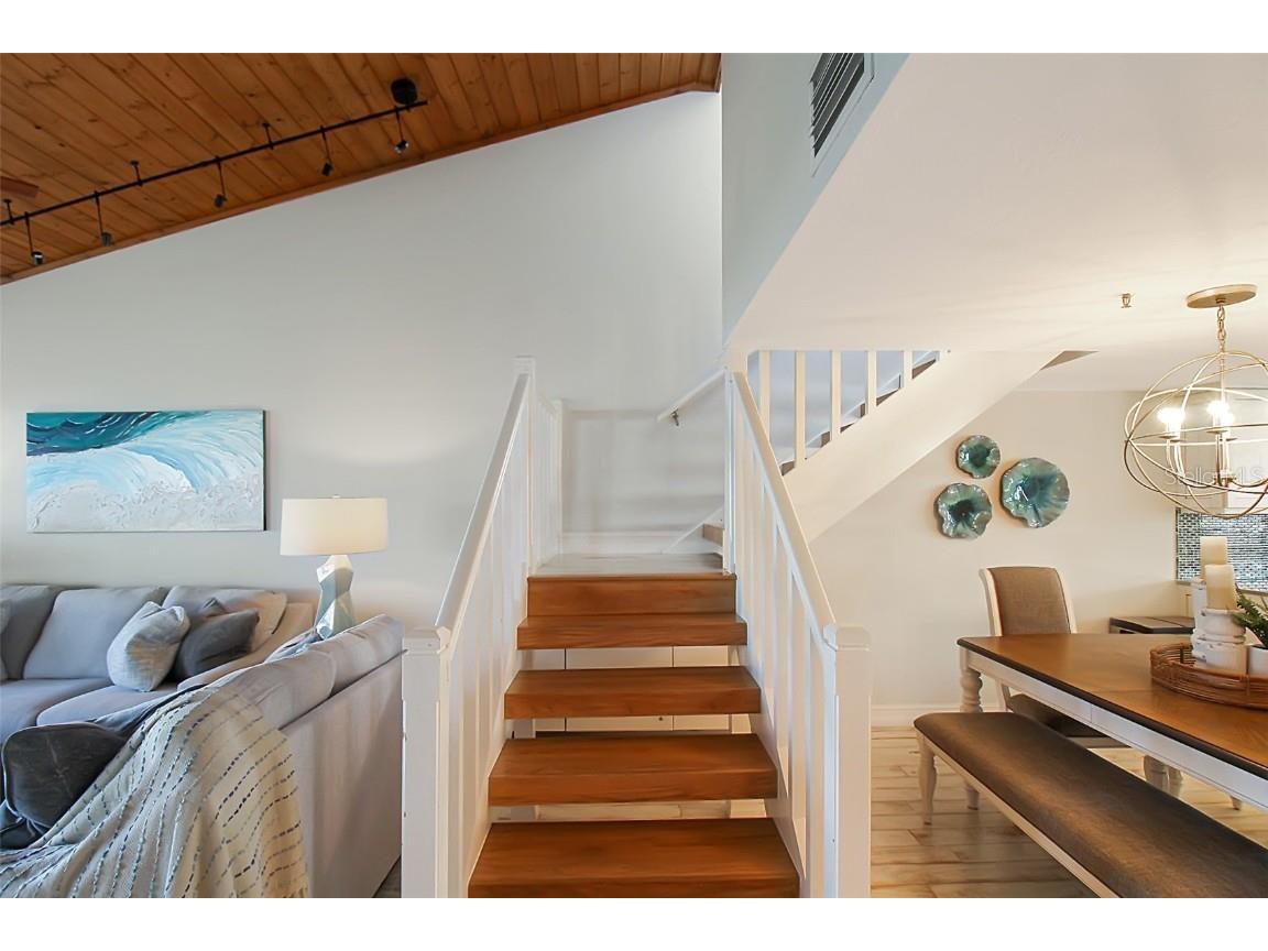 1315 Siesta Bayside Drive #1315B Sarasota FL 34242 A4628842 image37