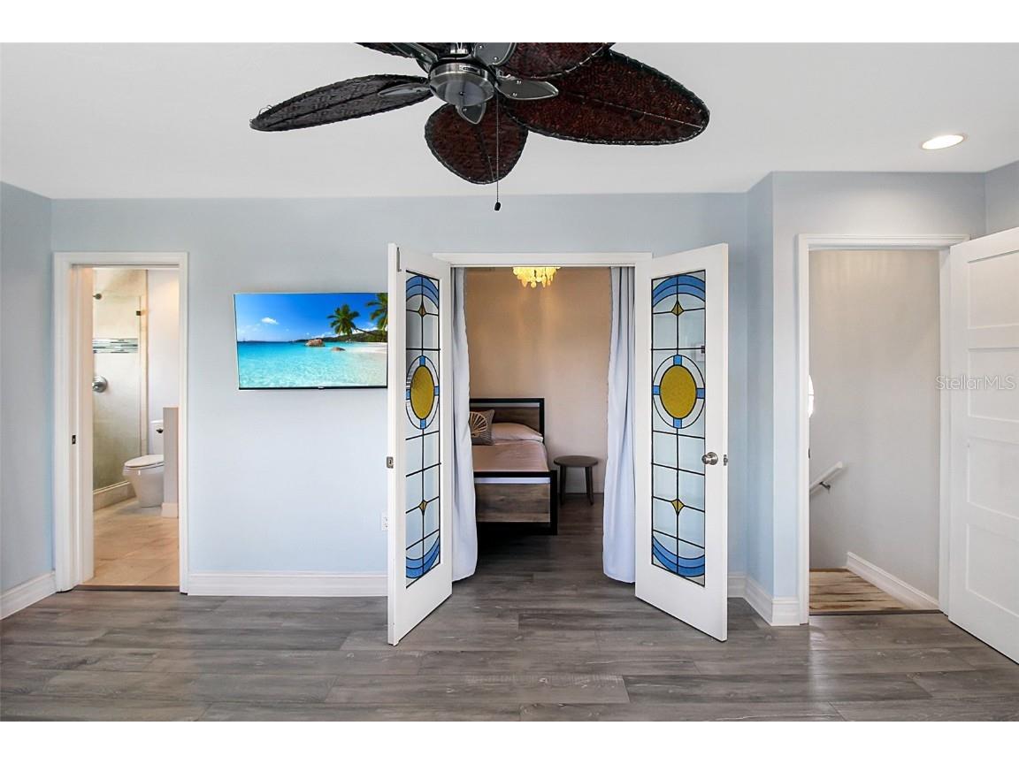 1315 Siesta Bayside Drive #1315B Sarasota FL 34242 A4628842 image41