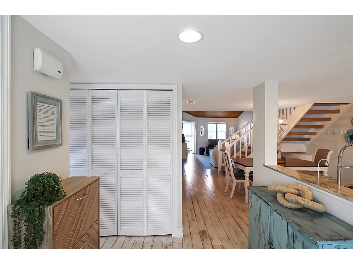 1315 Siesta Bayside Drive #1315B Sarasota FL 34242 A4628842 image5