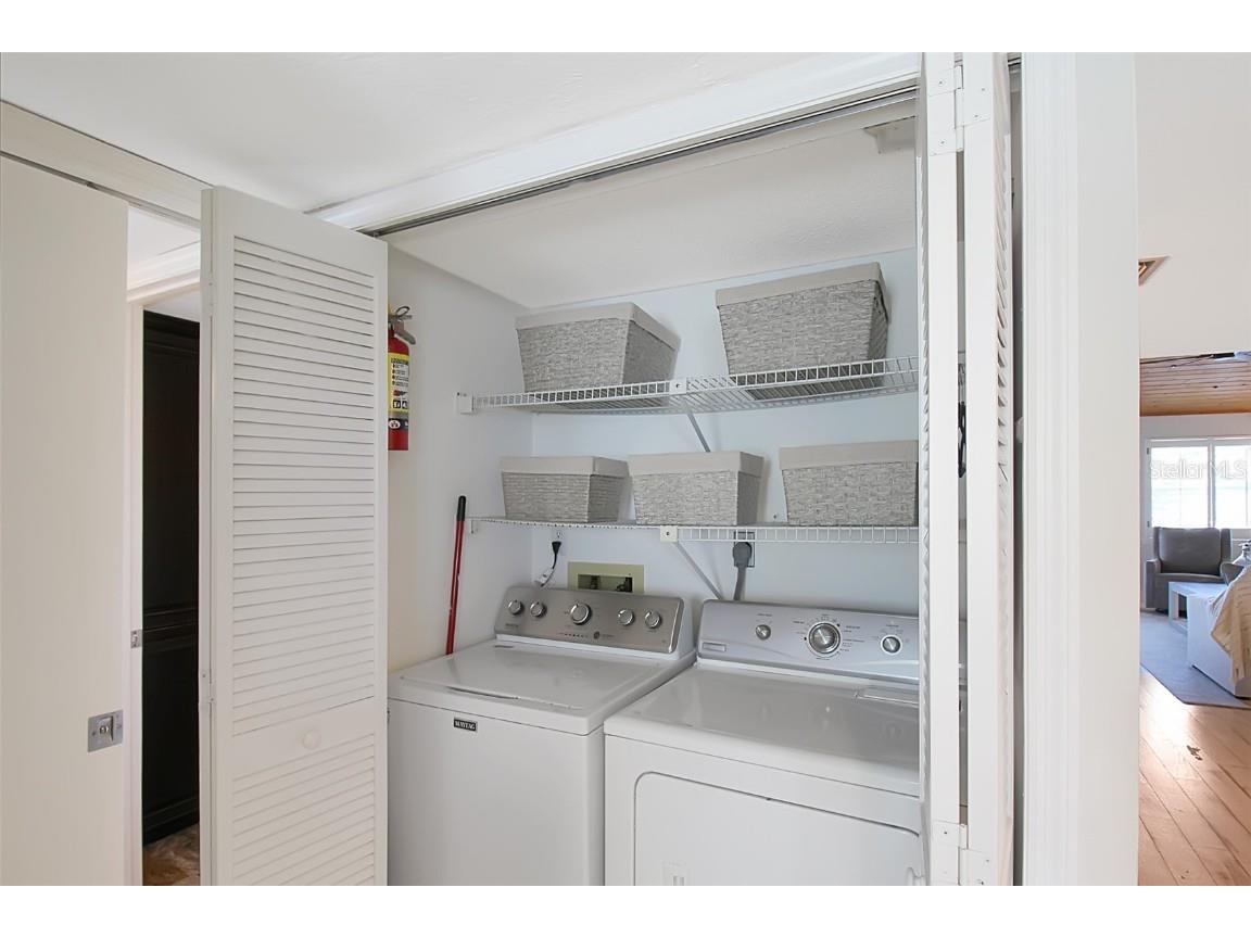 1315 Siesta Bayside Drive #1315B Sarasota FL 34242 A4628842 image50