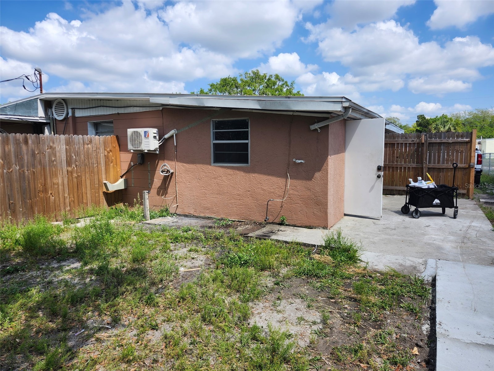 1315 Waikiki Way Tampa FL 33619 TB8492274 image1