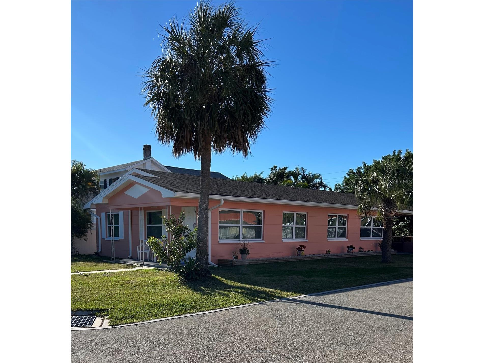 13150 3rd Street E Madeira Beach FL 33708 A4678358 image1
