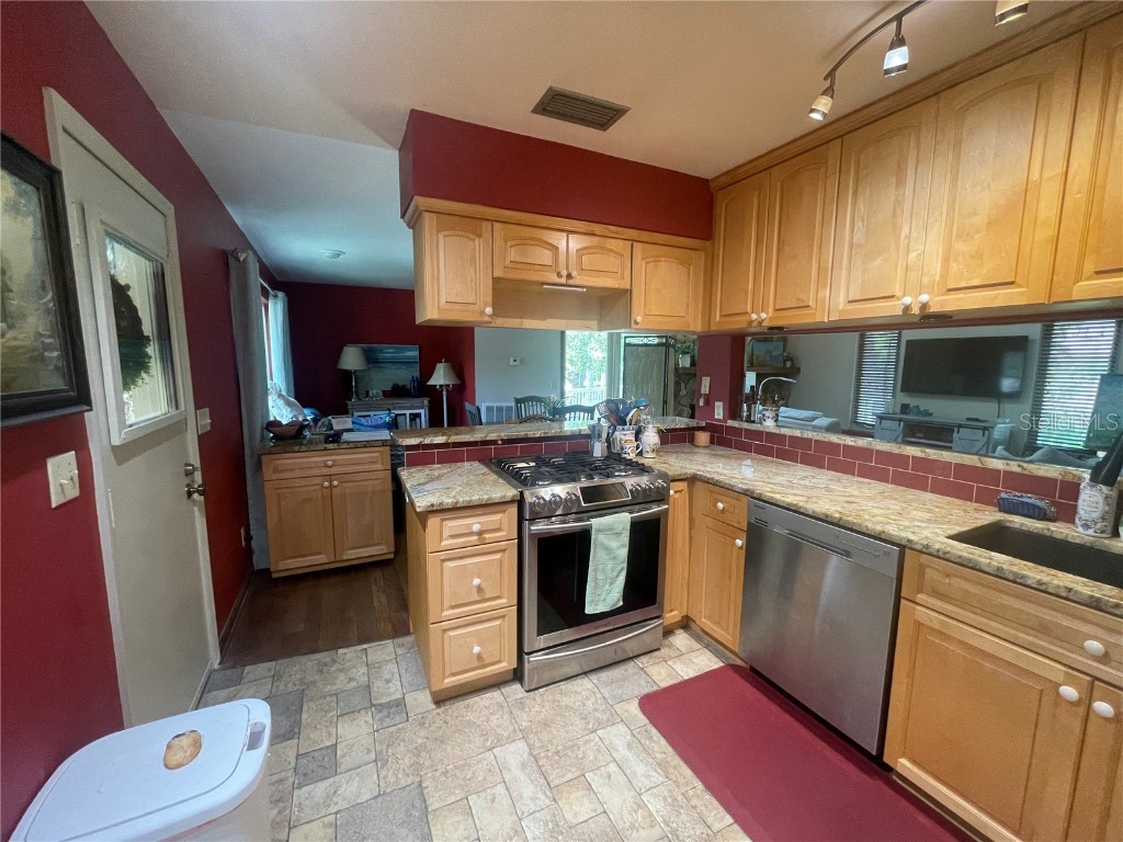 13150 72nd Terrace Seminole FL 33776 TB8421728 image16