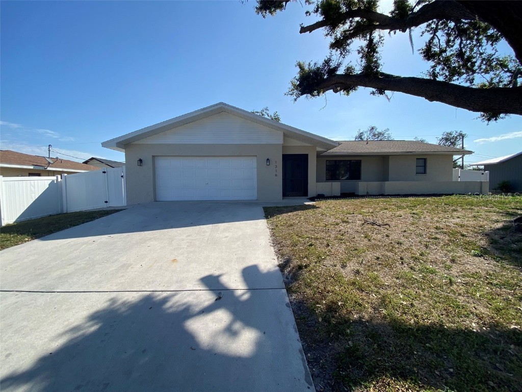 1316 Birchcrest Boulevard Port Charlotte FL 33952 C7472314 image1