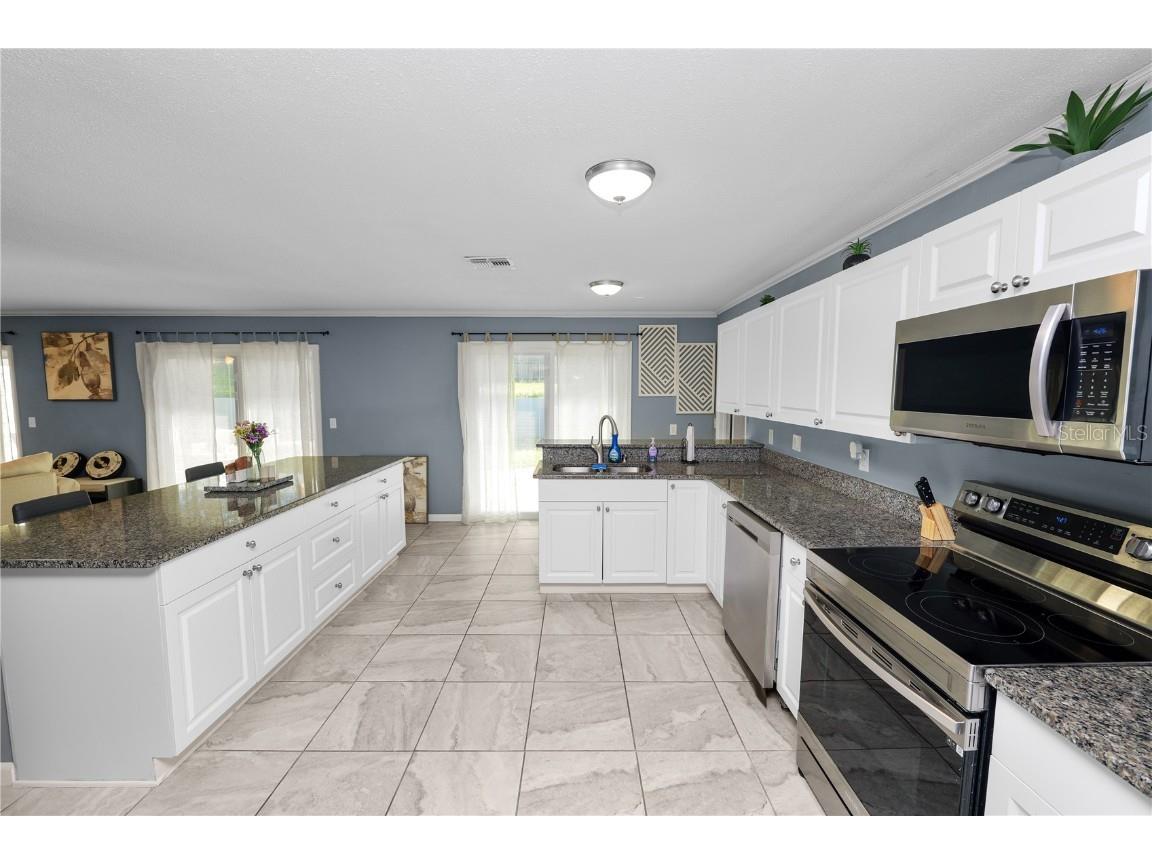 1316 Lake Ariana Boulevard Auburndale FL 33823 - LAKE ARIANA L4956955 image14